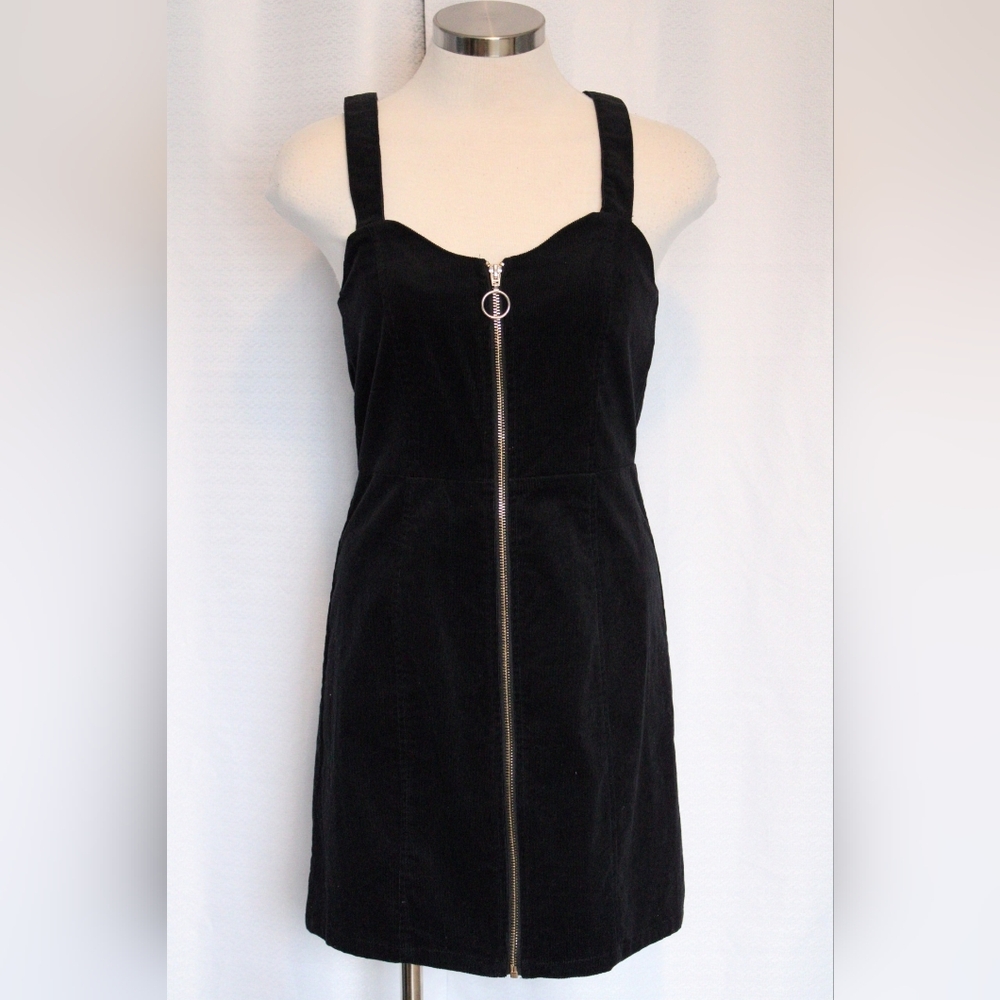 Material Girl Black Corduroy Mini Dress M Sweetheart Ring Zip - Picture 1 of 7